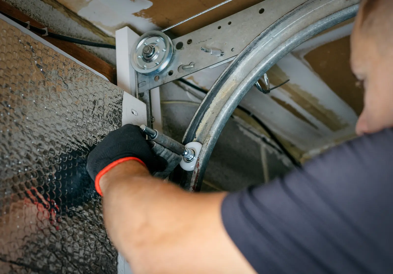 Overhead Garage Door Repair in San Diego